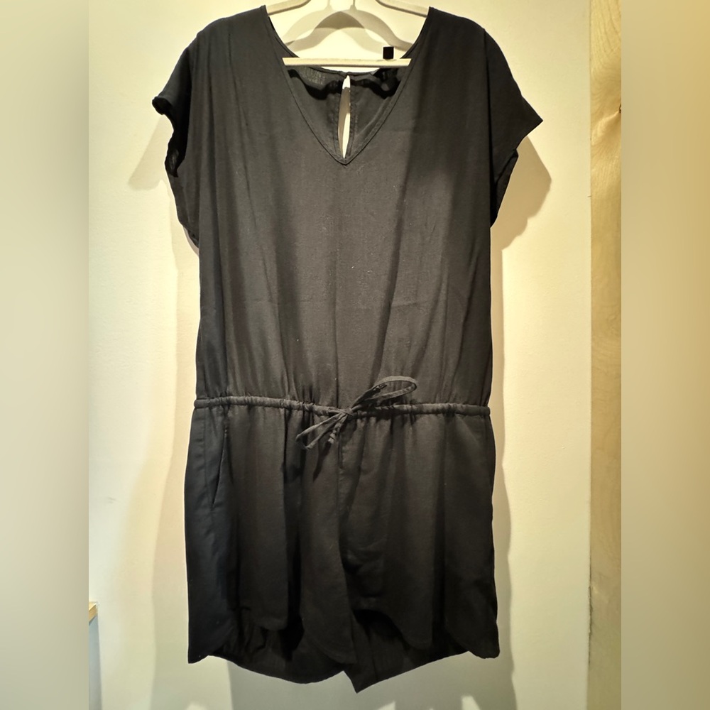 J Crew cotton Black Short Sleeve romper- size small